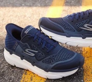 SPORTLICHE SNEAKER